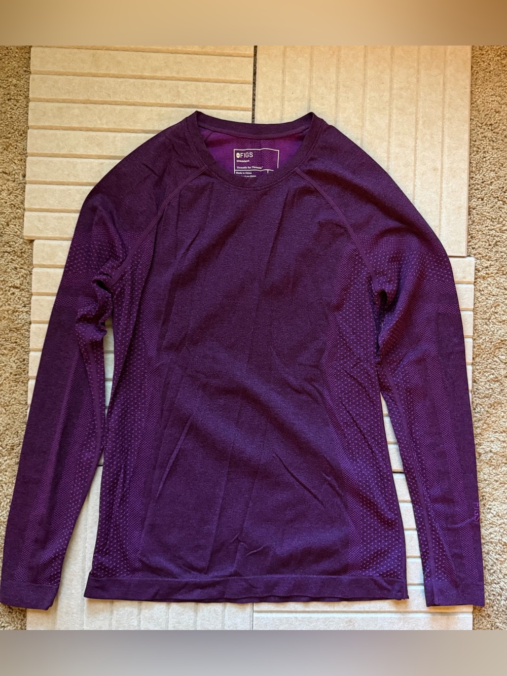 Figs Dark Purple Jolt Salta Seamless Longsleeve Underscrub Size M EUC